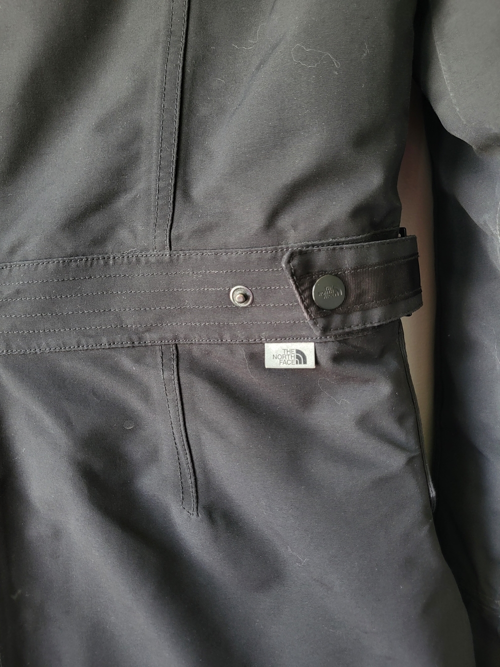 The North Face Tremaya Black Hooded Mid Length Goose Down Cluster Parka - Picture 7 of 12